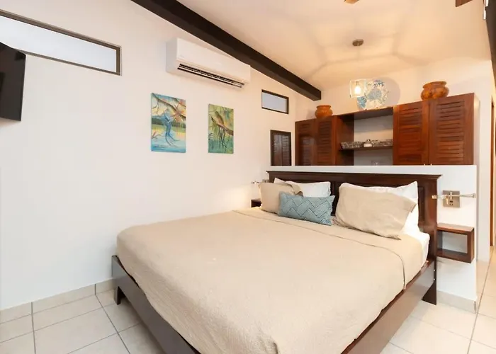Modern With Covered Balcony, Full Kitchen, And Stunning Ocean Views Playa Flamingo