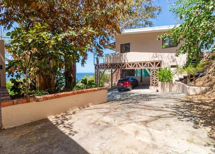 Modern With Covered Balcony, Full Kitchen, And Stunning Ocean Views